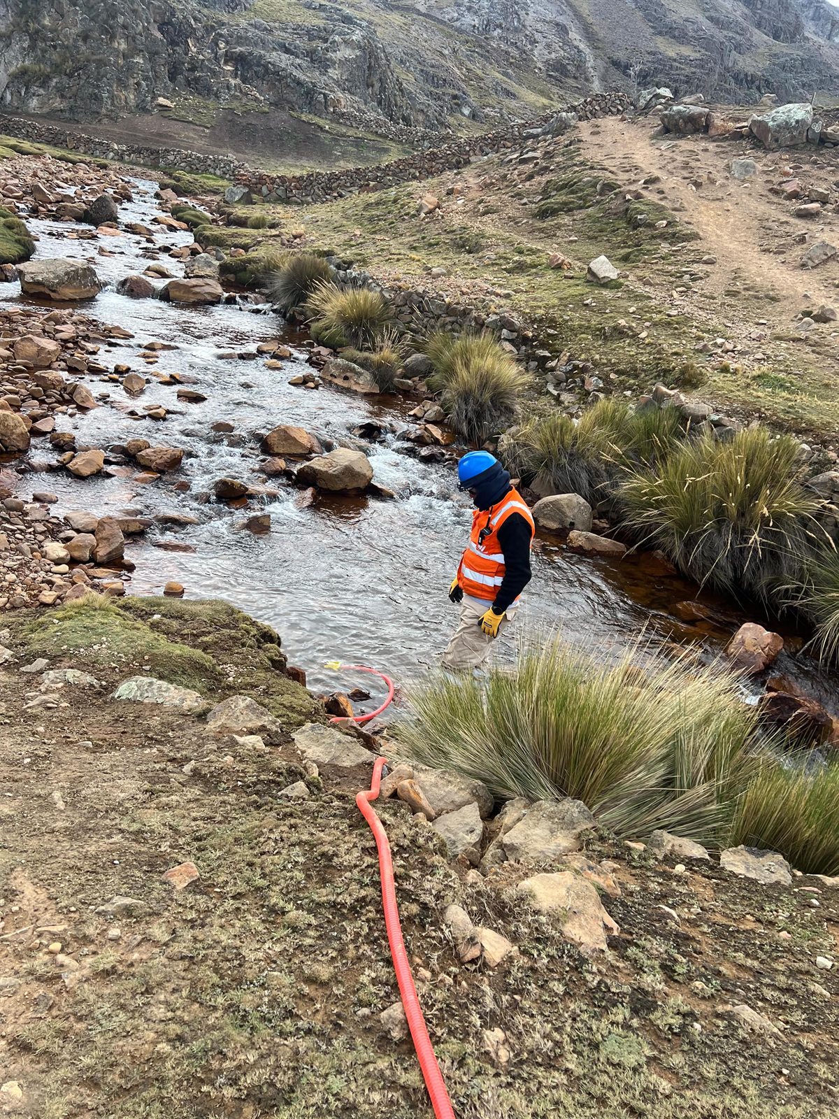 Captación de agua en fuente natural autorizada